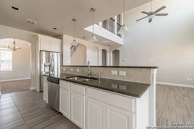 7523 Hays Hl — Photo 24