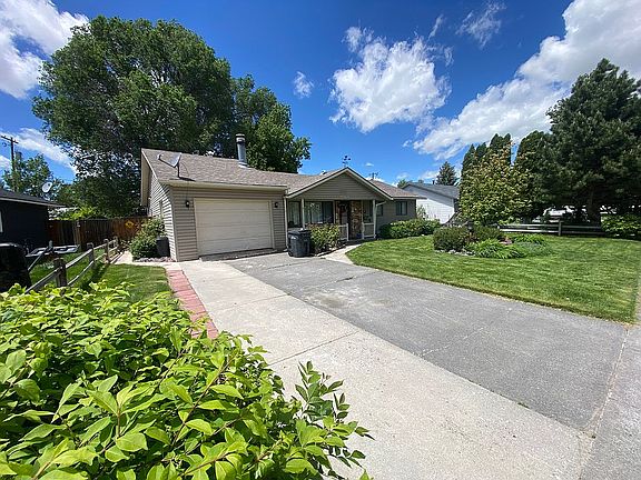 2nd image of 1530 Stanger Dr