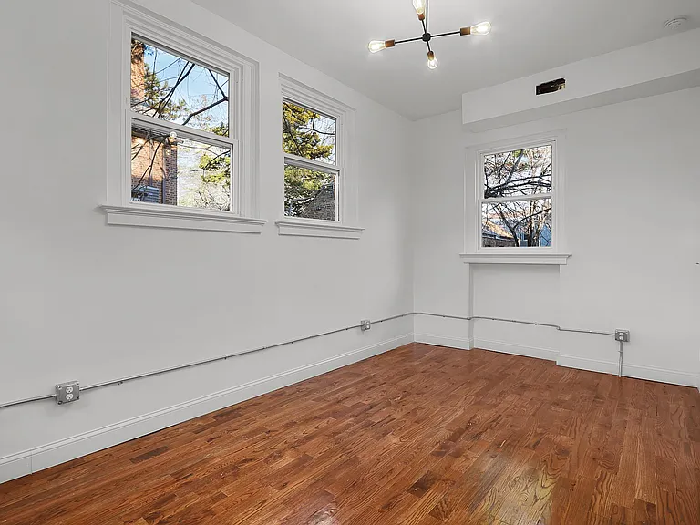 57 Trumbull St #1R — Photo 7