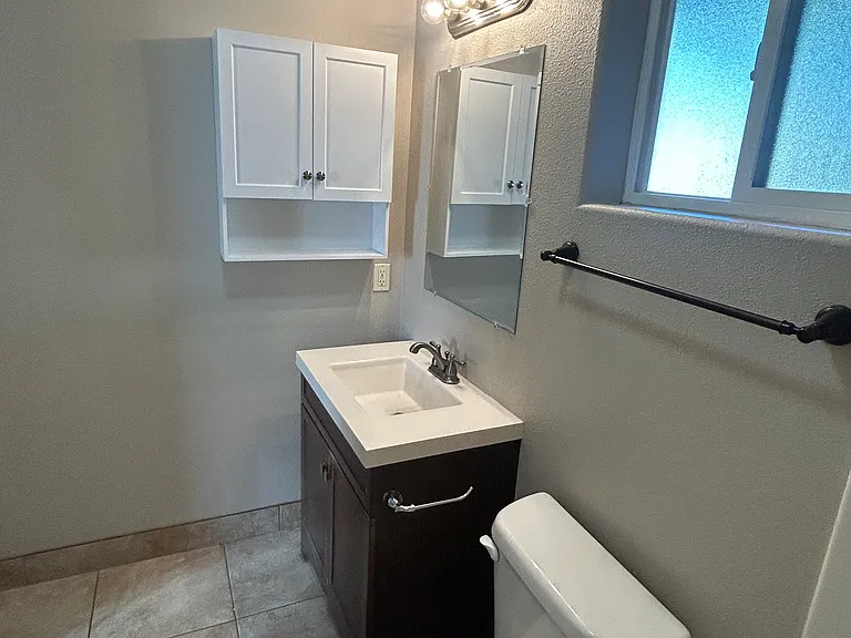 273 Olani Pl — Photo 3