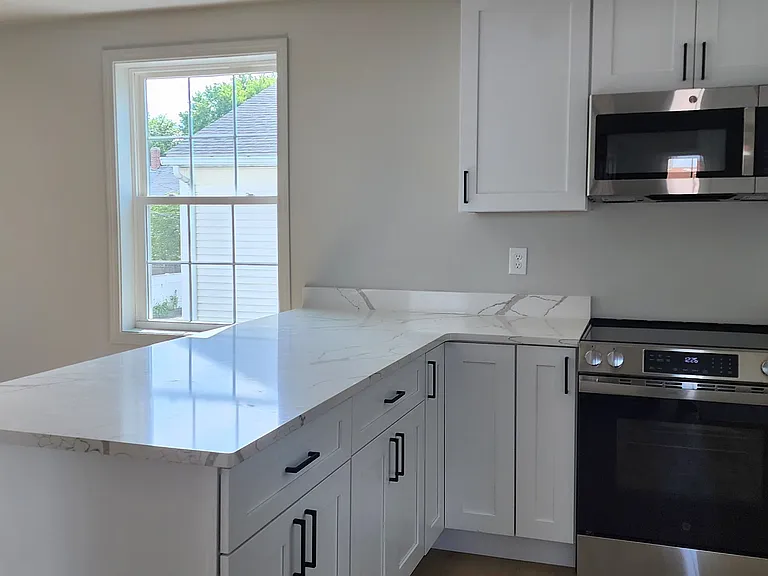 53 Henrietta St #2 — Photo 5
