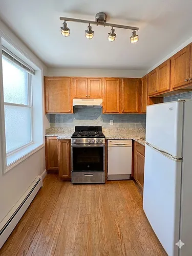 1054 Cambridge St #4F Photo 1