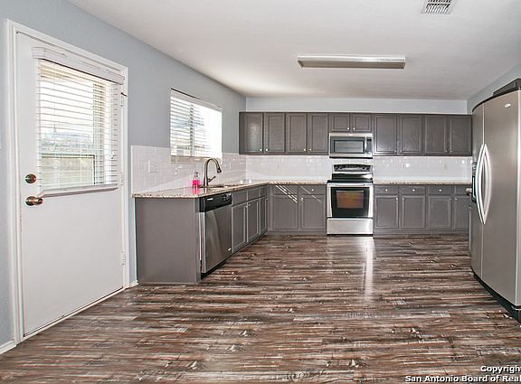 5th image of 24614 Corral Gables