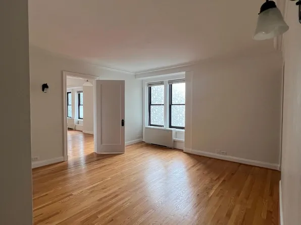 15 E Kirby St, Detroit, MI