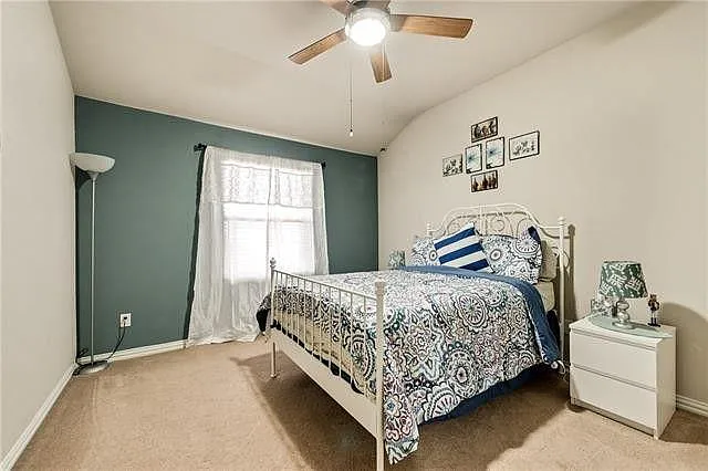 4651 Penelope Ln — Photo 15