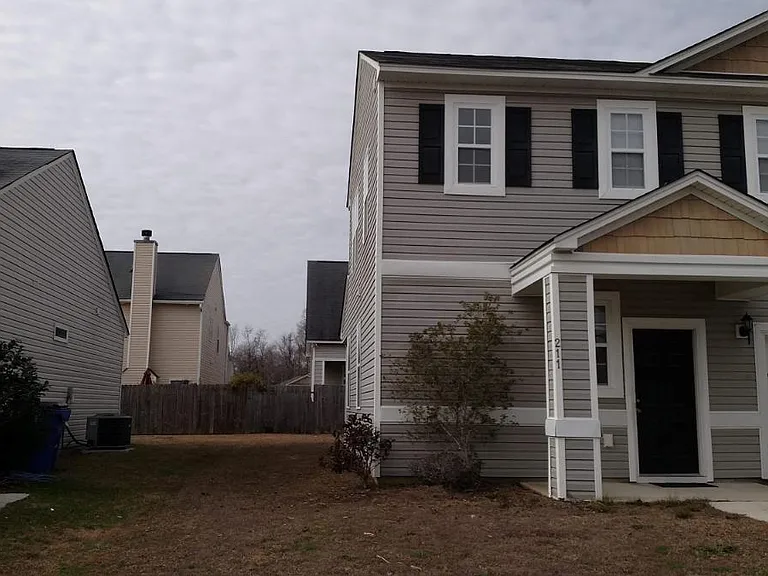 211 Two Forts Rd — Photo 5
