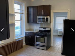2000 S Leavitt St #201, Chicago, IL 60608