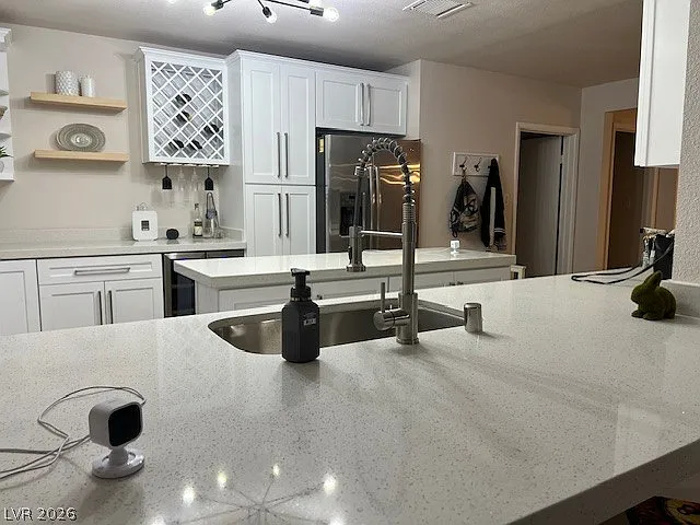6213 Fairwood Ave — Photo 22