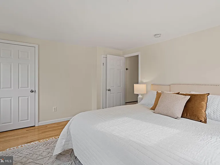 4717 Almond St #19 — Photo 23