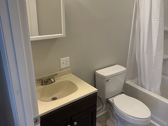 4th image of 1030 N 12th St