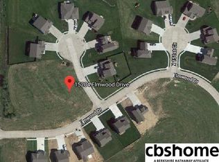 15204 Elmwood Dr, Bennington, NE 68007