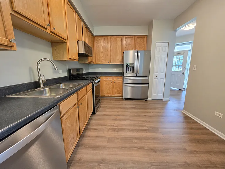 2904 Rutland Cir — Photo 7