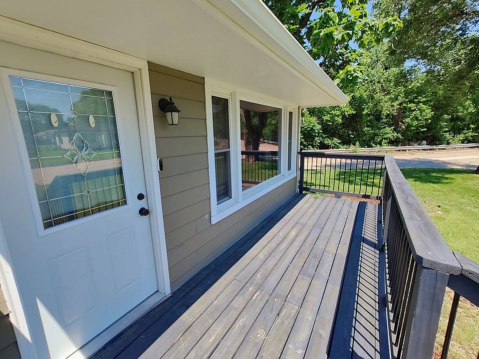 1145 Johnstown Ave, Salina, KS 67401 Zillow