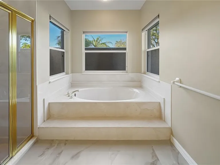 128 Heritage Way — Photo 15