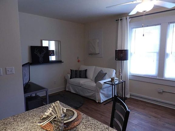 4th image of 2301 Auburn Ave APT 303