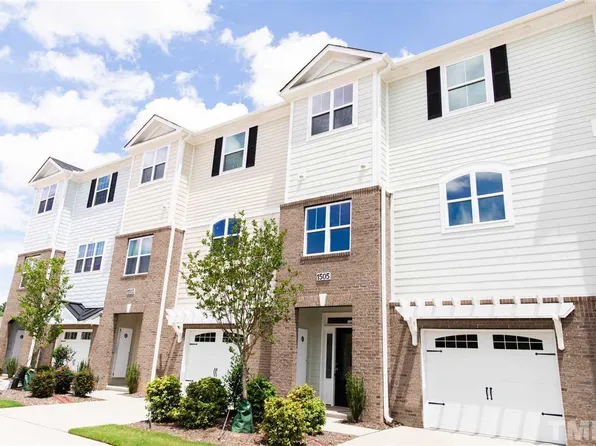 517 Gathering Park Cir, Cary, NC 27519