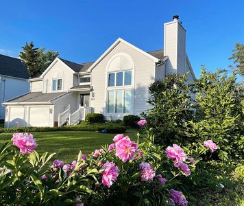 895 Borden Rd, Cheektowaga, NY, 14227
