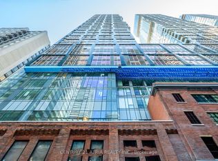 15 Mercer St #3906, Toronto, ON M5V 0T8