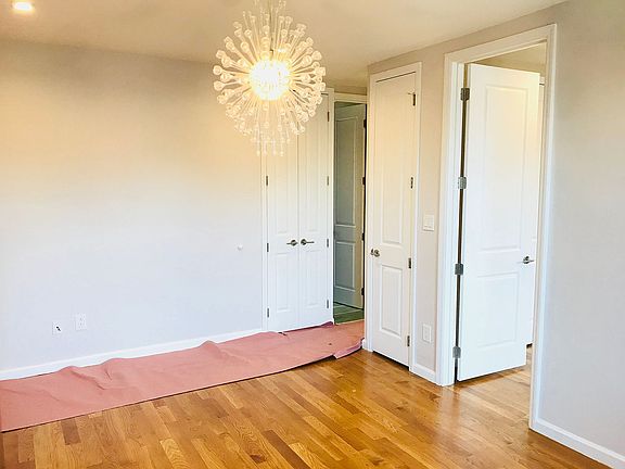 4th image of 873 Saint Johns Pl APT 12