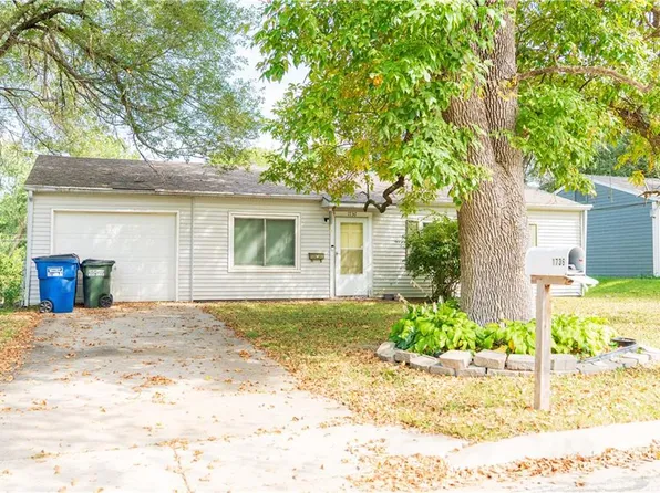 1736 Brook St, Lawrence, KS 66044