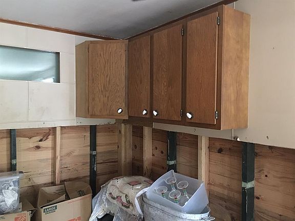 5th image of 2817 County Road 471