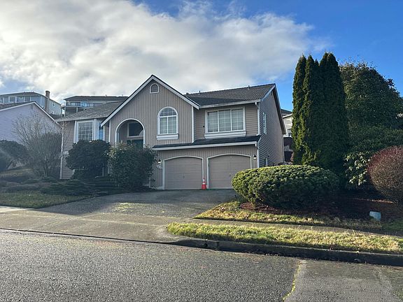 2nd image of 5616 Chinook Dr NE