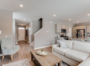 903 Silvercreek Ave W, Delano, MN 55328