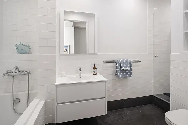 Sold by Compass | media 8