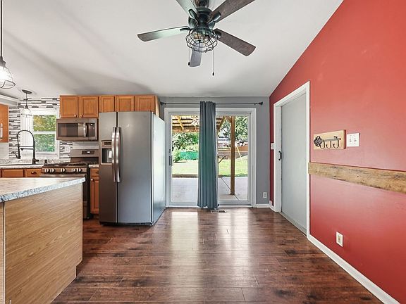 5th image of 3715 Claremont Rd