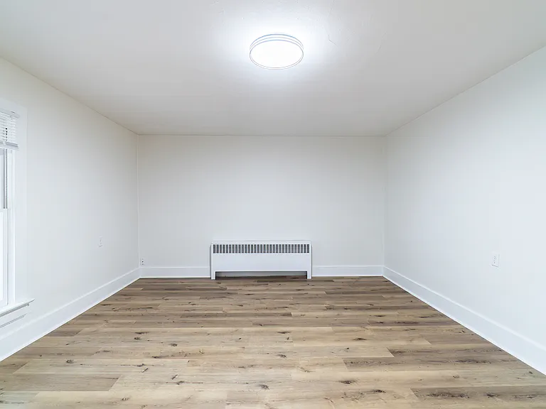 725 Archer Ave #2 — Photo 7