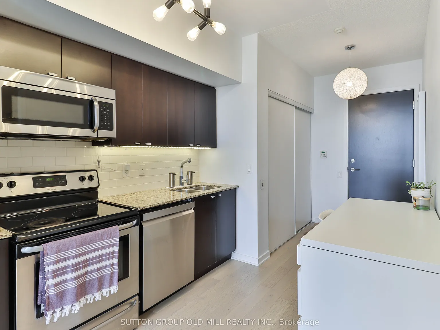 1 bed, $2,050 — Photo 2
