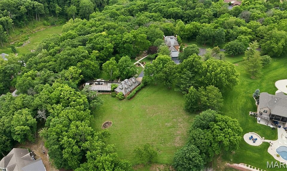 67th image of 10700 Starhill Dr