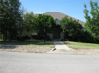 126 Scorpion Dr, Lakeway, TX 78734