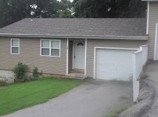 102 E Samuel J St, Ozark, MO 65721