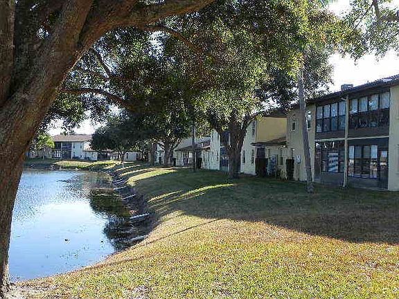 The lake behind the cilla.