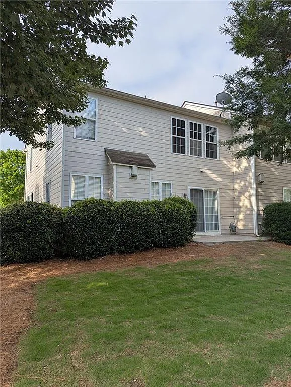 3 bed, 2.5 bath, 1750 sqft, $2,500 — Photo 4