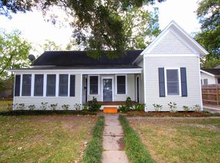 509 Fahrenthold St, El Campo, TX 77437
