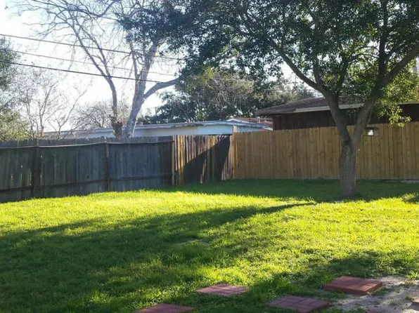 6046 Orms Dr, Corpus Christi, TX 78412