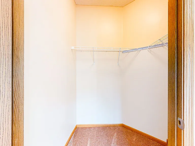 Pine - 1 bedroom/1 bath