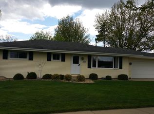 1002 15th St SW, Austin, MN 55912