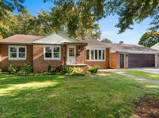 811 Appleton Rd, Menasha, WI 54952