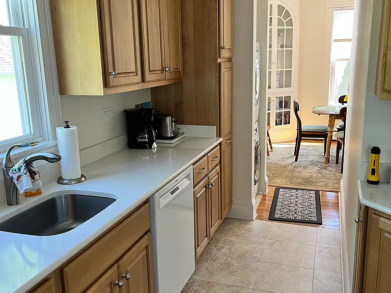 16 Ocean Ave — Photo 13