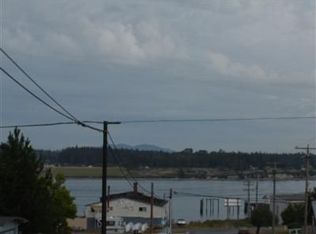 1502 7th St #1502, Anacortes, WA 98221