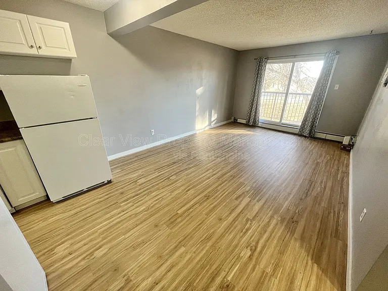 295 Columbia Blvd W #210B — Photo 3