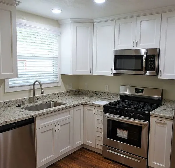 267 Roosevelt Ave — Photo 10