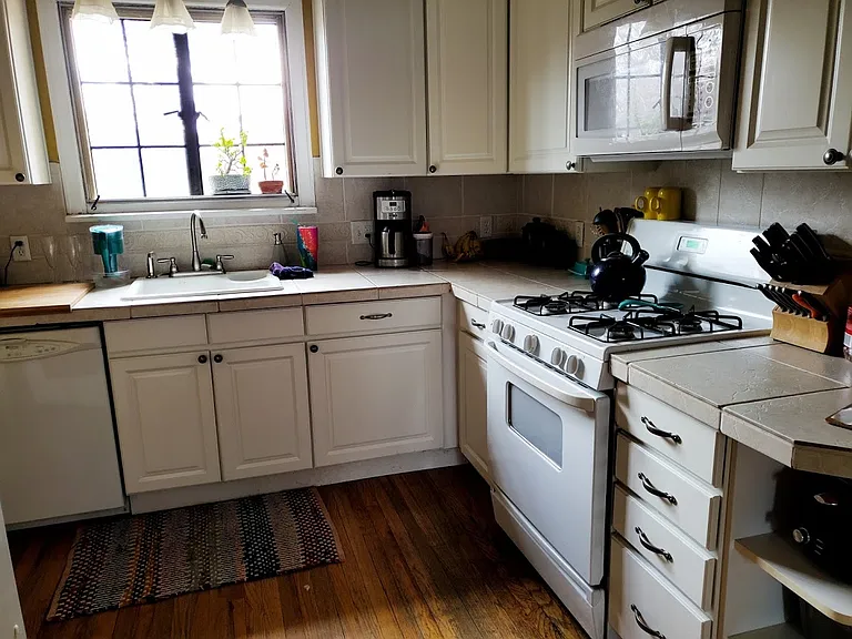1422 E 8th Ave — Photo 31