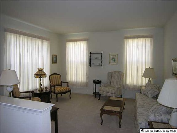 Immaculate Living Room