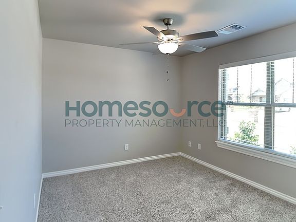 3rd image of 3904 Palmetto Trl