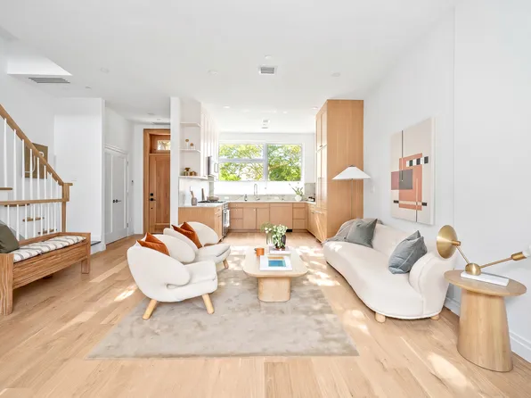 39 Chauncey Street image 1 of 17