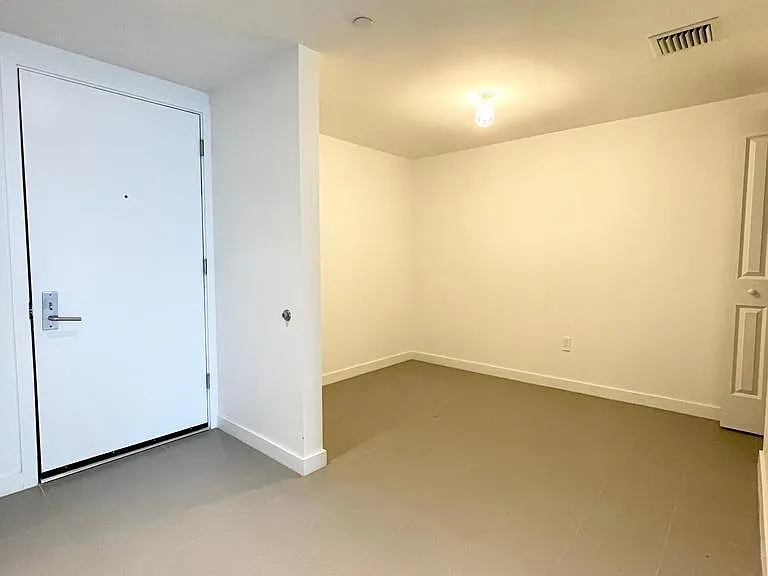 DEN